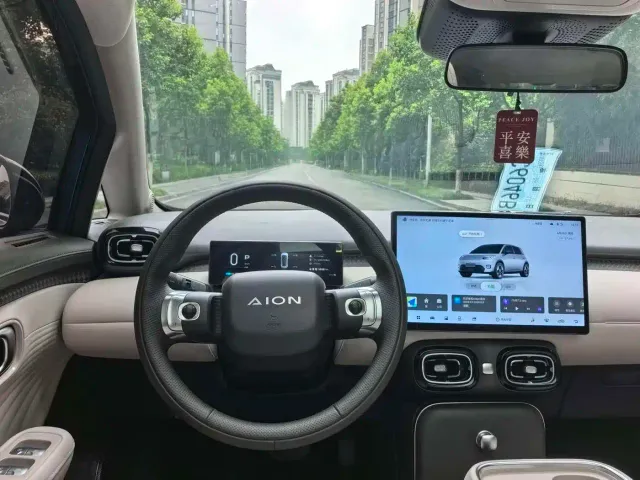 GAC Aion UT — Фото автомобиля 6