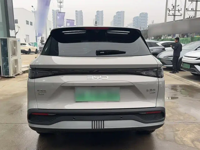 BYD Seal 05 DM-i — Фото автомобиля 9