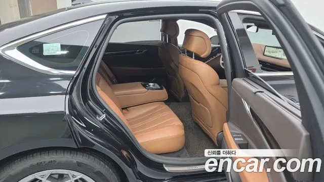 Genesis G80 Бензин 2.5 турбо AWD — Фото автомобиля 11