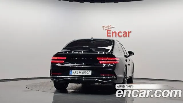 Genesis G80 Бензин 2.5 турбо AWD — Фото автомобиля 2