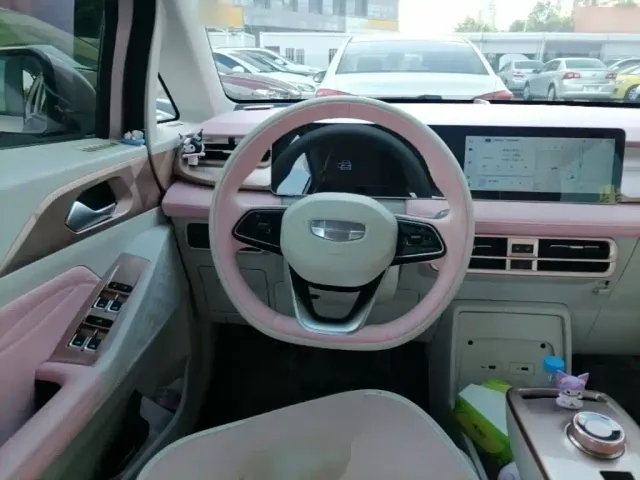 Geely Geometry E Firefly — Фото автомобиля 2