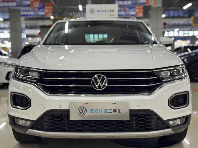Volkswagen T-Roc — Фото автомобиля 2