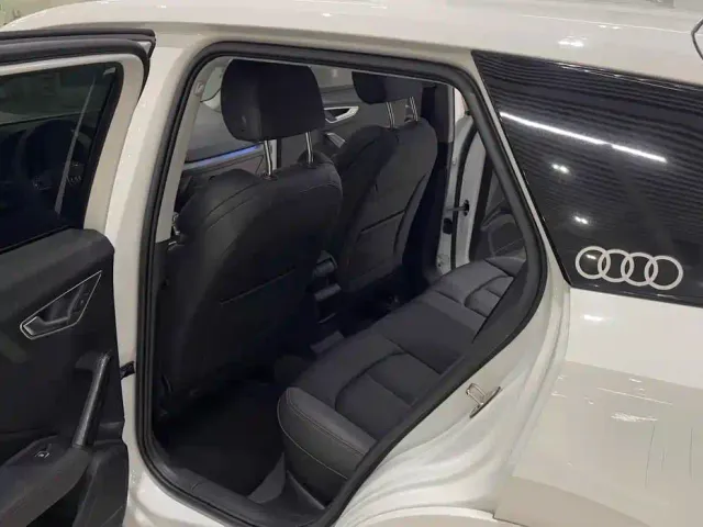 Audi Q2L — Фото автомобиля 8