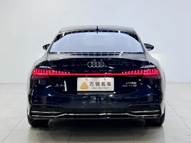 Audi A7L — Фото автомобиля 4