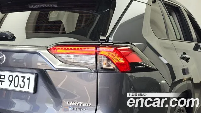 Toyota RAV4 5th Gen — Фото автомобиля 8