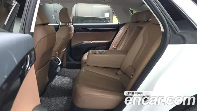 Hyundai Grandeur GN7 — Фото автомобиля 17