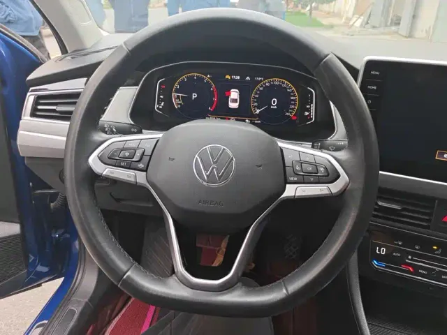 Volkswagen Bora — Фото автомобиля 15