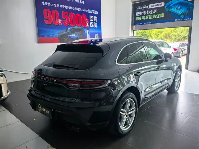 Porsche Macan — Фото автомобиля 9