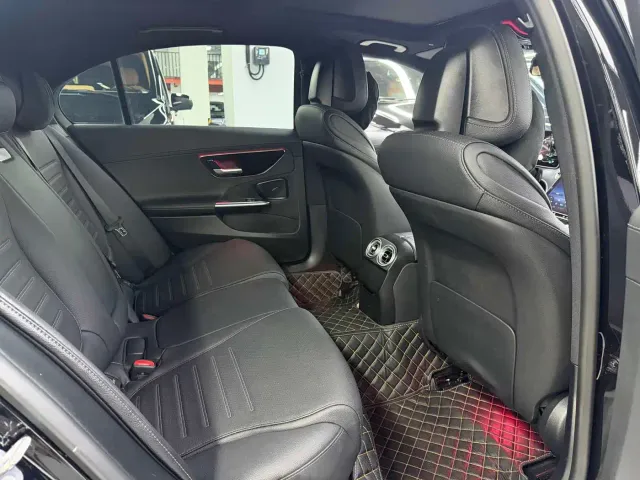 Mercedes-Benz C-Class — Фото автомобиля 5