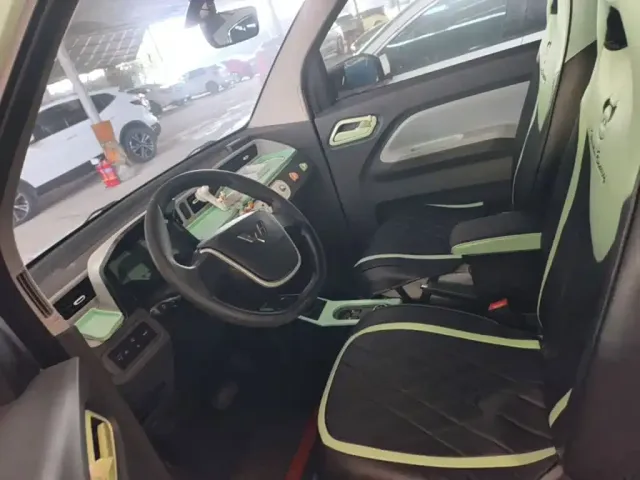 Wuling Hongguang Mini EV — Фото автомобиля 19