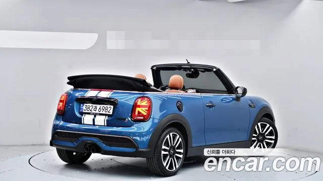 MINI Cooper Convertible — Фото автомобиля 12
