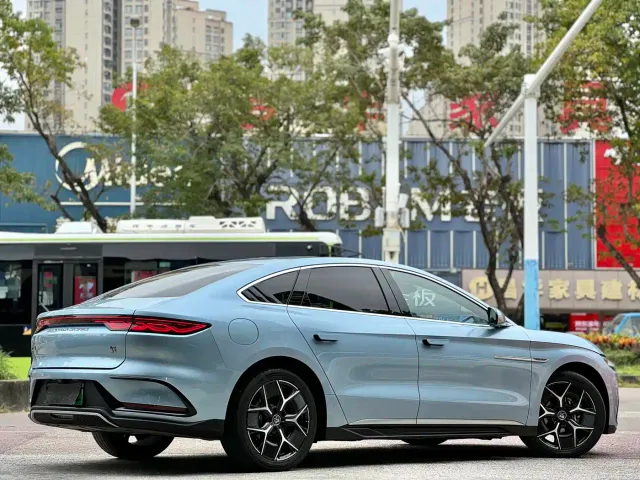 BYD Han — Фото автомобиля 9