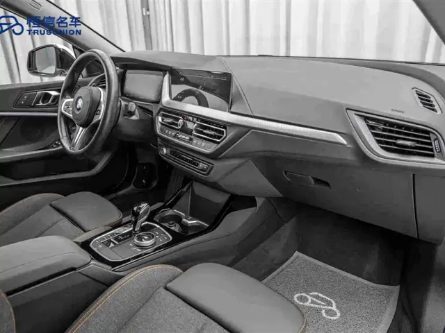 BMW 2 Series — Фото автомобиля 14