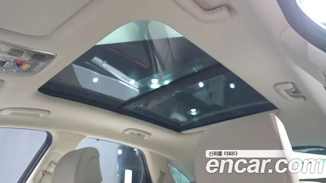 Genesis GV70 2.5T Бензин 2WD — Фото автомобиля 8