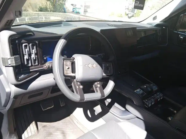 BYD FangChengBao Leopard 5 — Фото автомобиля 12