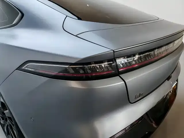 Dongfeng eπ 007 — Фото автомобиля 15