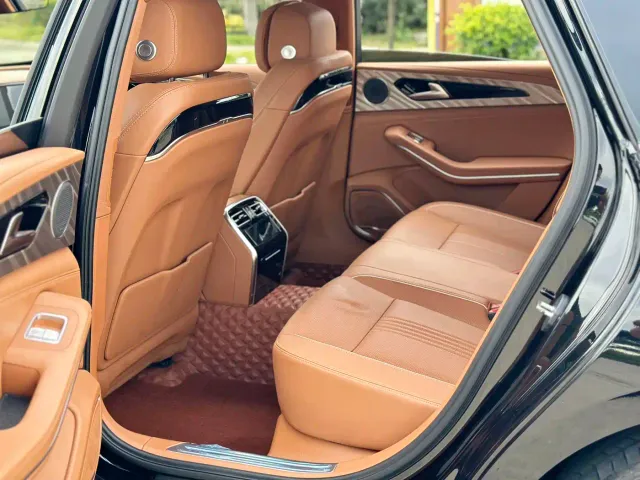 Hongqi H9 — Фото автомобиля 7