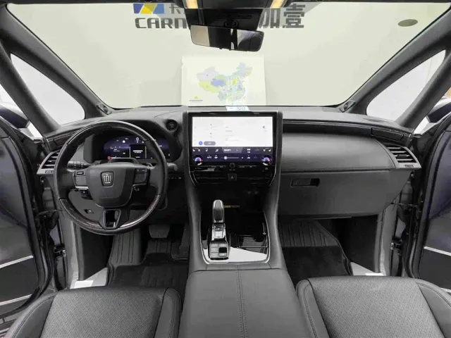 Toyota Vellfire — Фото автомобиля 14