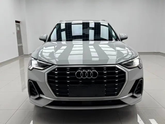 Audi Q3 — Фото автомобиля 3