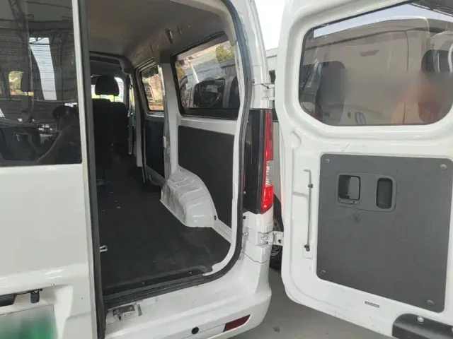 Changan Ruixing EM60 — Фото автомобиля 18
