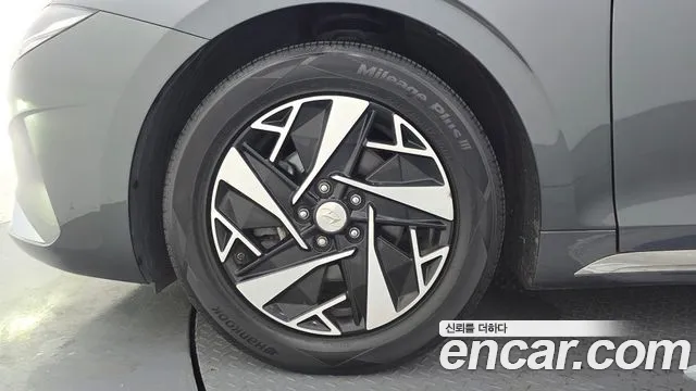 Hyundai Grandeur Exclusive — Фото автомобиля 3