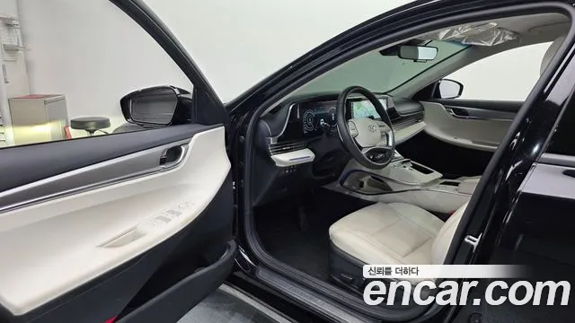 Hyundai Grandeur Новый Grandeur IG — Фото автомобиля 10