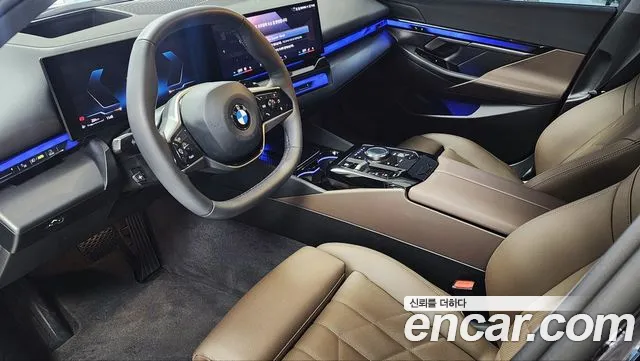 BMW 5 Series G60 — Фото автомобиля 10