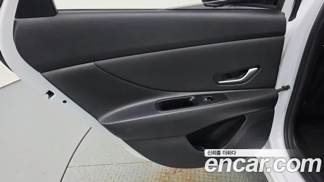 Hyundai Avante — Фото автомобиля 14