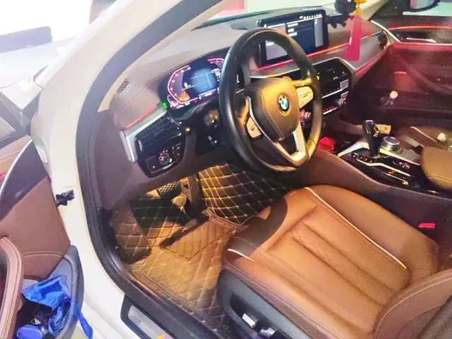 BMW 5 Series — Фото автомобиля 17