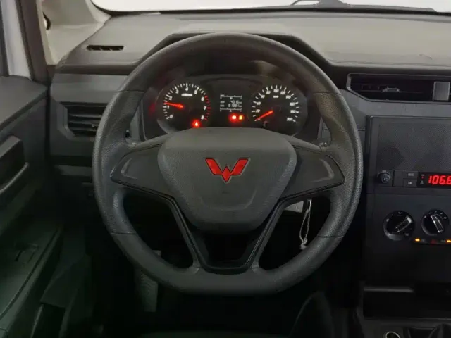 Wuling Hongguang Plus — Фото автомобиля 11