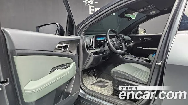 Kia Sportage Sportage 5-е поколение Бензин 1.6 турбо 2WD — Фото автомобиля 9