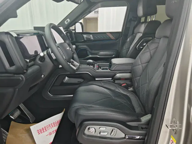 BYD FangChengBao Leopard 8 — Фото автомобиля 8