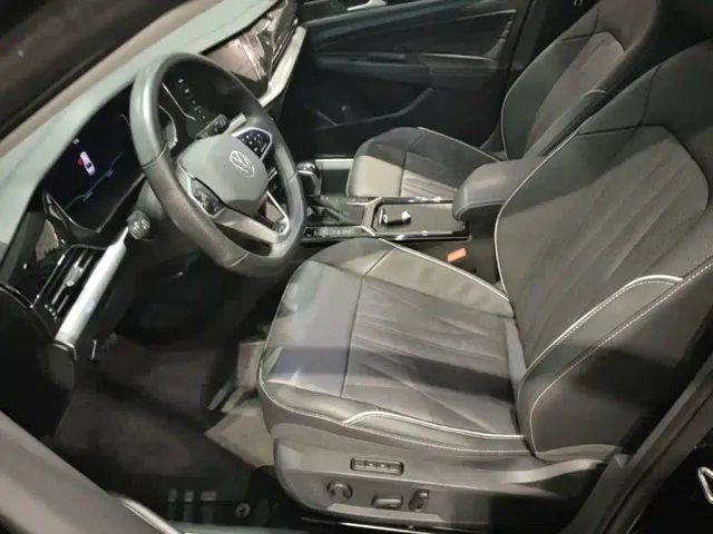 Volkswagen Passat — Фото автомобиля 14