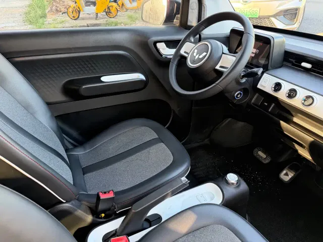 Wuling Hongguang Mini EV — Фото автомобиля 8