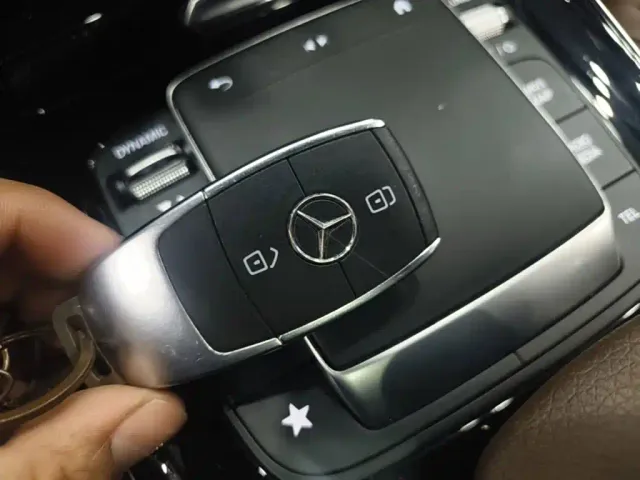 Mercedes-Benz GLB-Class — Фото автомобиля 8