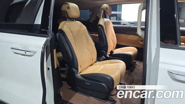 Kia Carnival 4th Gen — Фото автомобиля 17