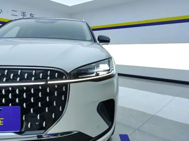 Lincoln Corsair — Фото автомобиля 5