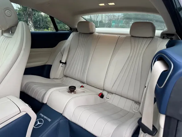 Mercedes-Benz E-Class — Фото автомобиля 10