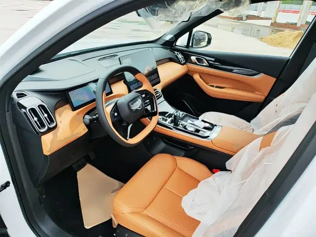 Geely Boyue L — Фото автомобиля 15
