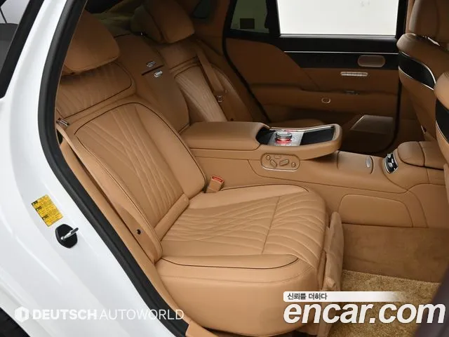 Genesis G90 — Фото автомобиля 12