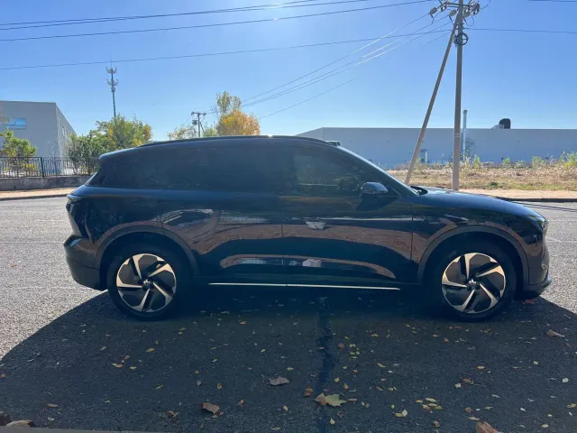Nio ES6 — Фото автомобиля 4
