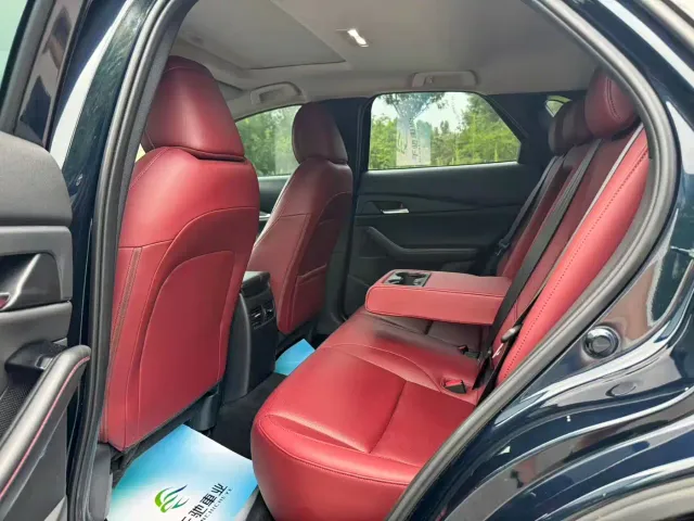 Mazda CX-30 — Фото автомобиля 8