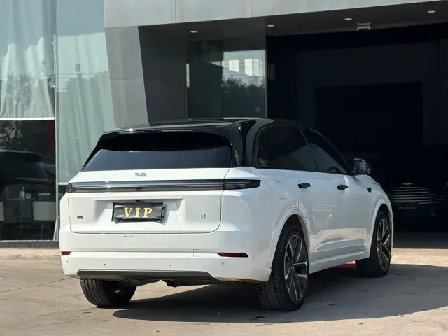 Li Auto L7 — Фото автомобиля 6