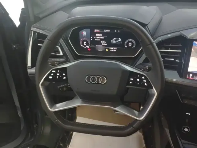 Audi Audi Q4 e-tron 2024 40 e-tron Creation Edition — Фото автомобиля 10