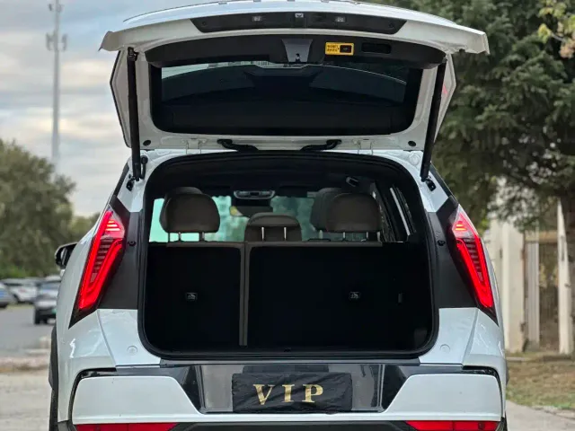 Geely Boyue L — Фото автомобиля 14