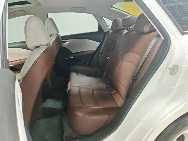 Chevrolet Monza — Фото автомобиля 11