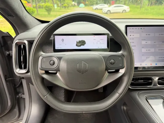 Leapmotor Lafa 5 — Фото автомобиля 18