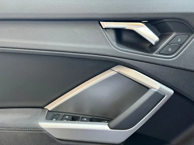 Audi Q3 — Фото автомобиля 16
