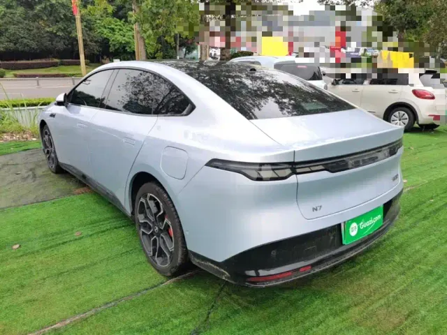 Nissan N7 — Фото автомобиля 4