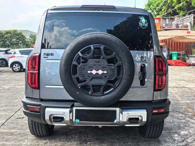 BYD FangChengBao Leopard 5 — Фото автомобиля 8